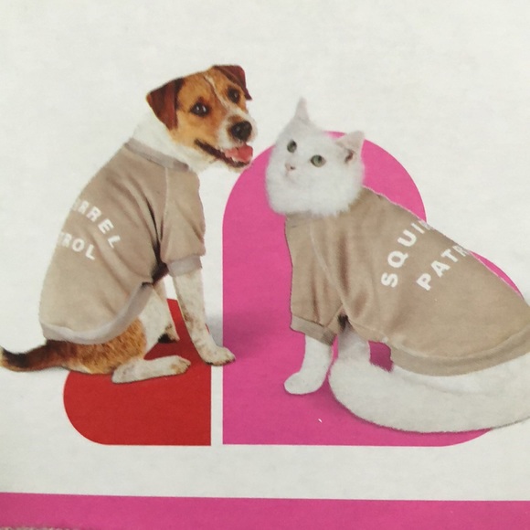 New dog sweatshirt.  Size XS.  Boots and Barkley.  Squirrel Patrol on back. - Picture 6 of 7